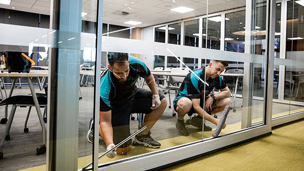 舒特通州保潔:學(xué)校開荒保潔的專業(yè)守護(hù)者與作業(yè)注意事項